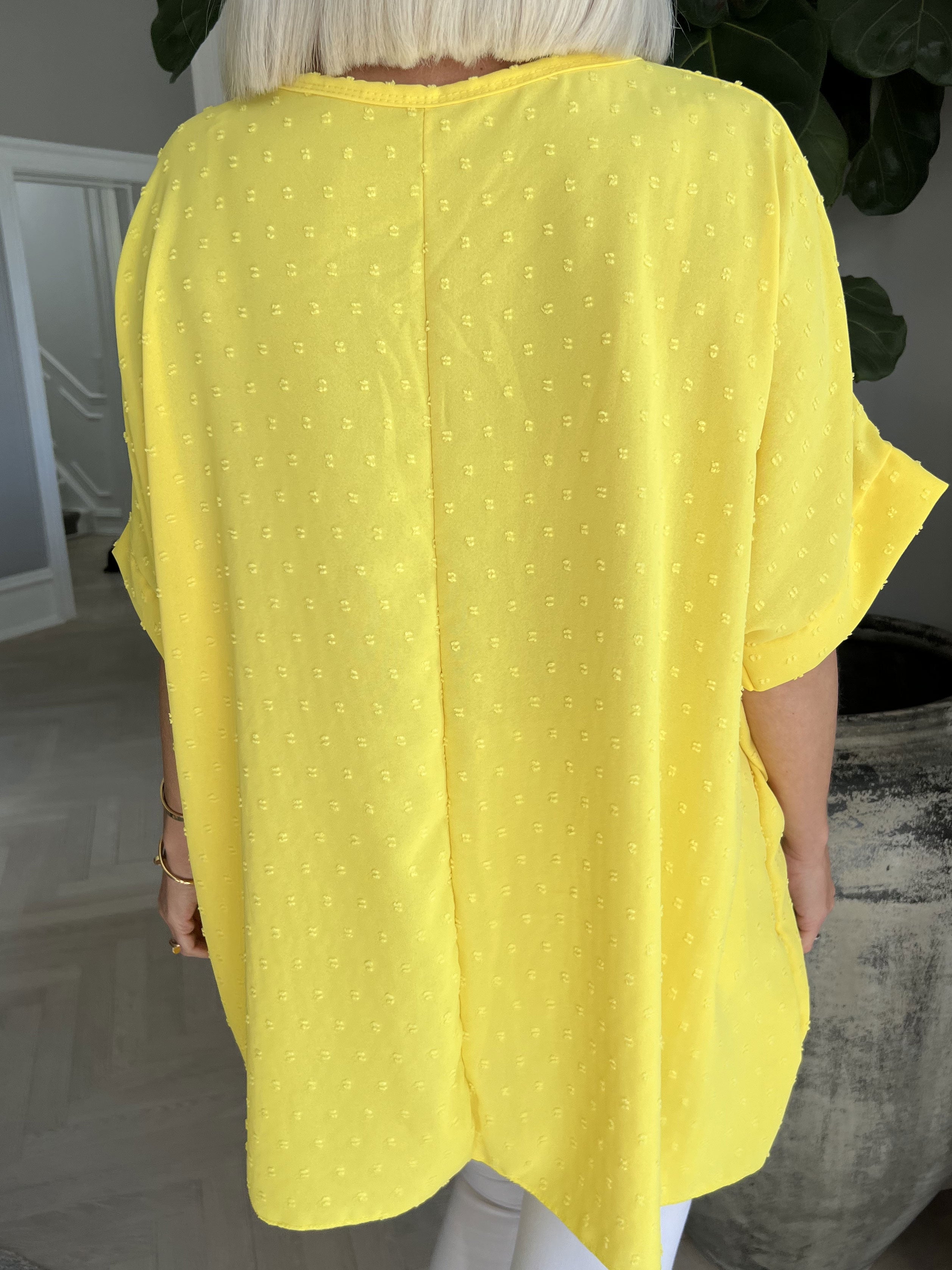 Mileah - Sød bluse med prikket detaljer